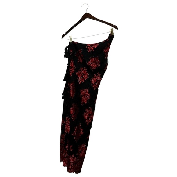 NWOT REVOLVE H:OURS Leonardo Gown Spanish Red S - Picture 5 of 11